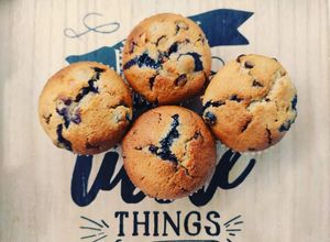 Foto di Muffin alle mandorle e mirtilli