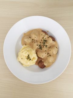 Foto resep Swedish Meatballs with Mashed Potatoes 
