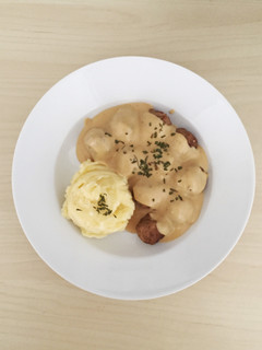 Foto resep Swedish Meatballs with Mashed Potatoes