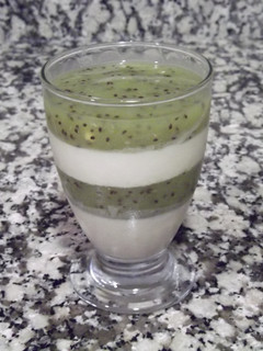 Una foto de Copa de yogur con kiwi