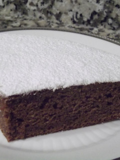 Una foto de Bizcocho de yogur y chocolate
