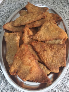 Una foto de Filetes empanados y buñuelos