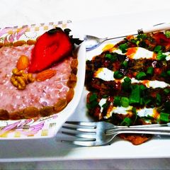 Strawberry Porridge with Vegetables Omelette A picture of Strawberry Porridge with Vegetables Omelette.