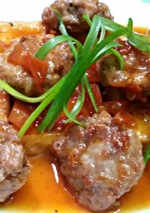 Hình của món Đậu khuôn và thịt viên sốt cà chua.