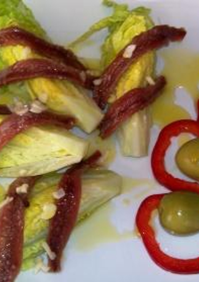 Una foto de Cogollos con anchoas