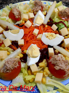 Una foto de Ensalada mediterránea