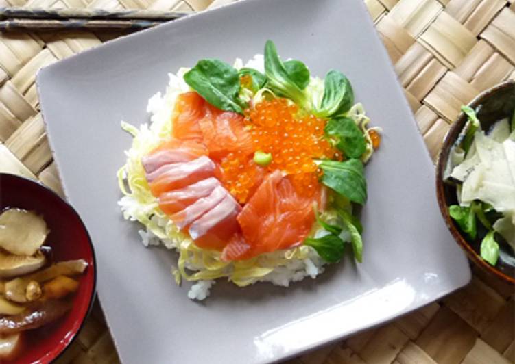 Chirashi zushi (sushi à multi-garniture)