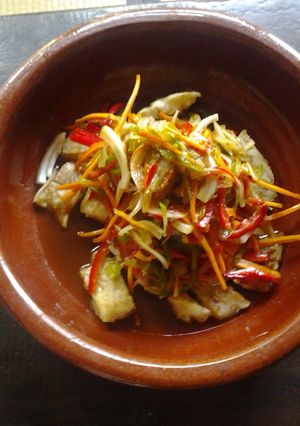 Une photo de Namban-zuke (Légumes et poissons marinés à la sauce vinaigre)