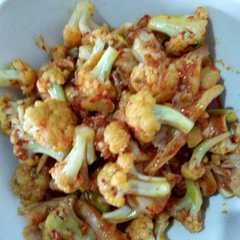 รูปของ tumis kembang kol jamur tiram👍👌