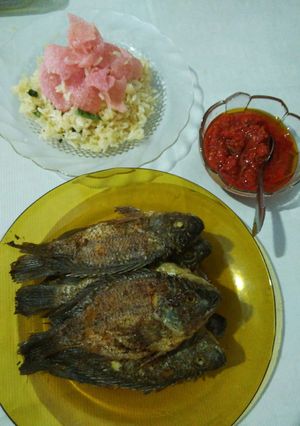 Foto resep nasi goreng kemangi + nila goreng segar