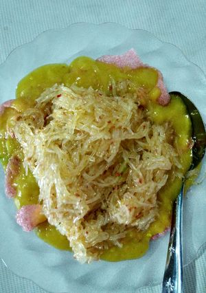Foto resep bihun goreng kuah sate padang kerupuk👌