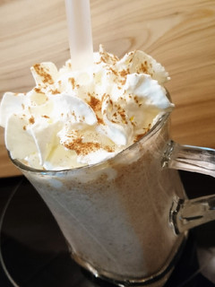 Mogyoróvajas shake recept fotója