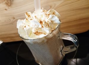 Mogyoróvajas shake recept fotója