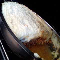 A picture of Pastel de Papa.
