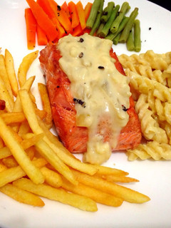 Foto resep Steak Salmon with carbonara sauce