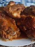Codillo asado en cazuela