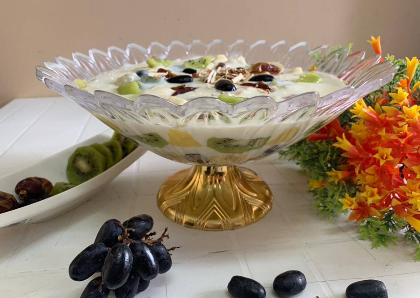 Creamy fruit chaat without cream or yogurt (milk based)
