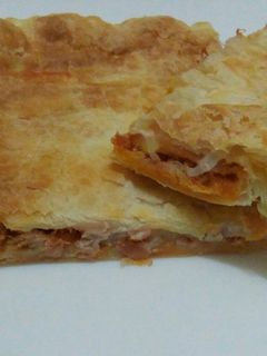 Una foto de Empanada de atún