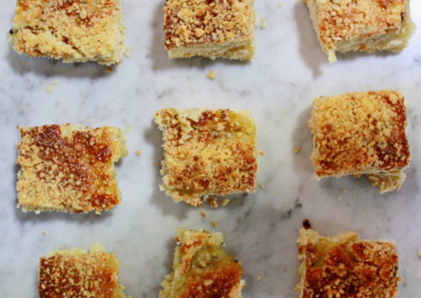 Kiwi Crumble Bars