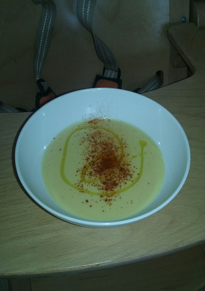 Una foto de Crema de lentejas rojas