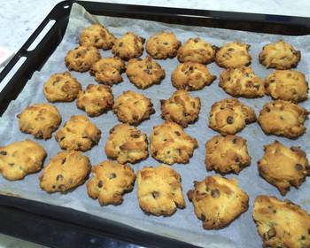 Ready to Serve Chocolate Chip Cookie Delicious and Healthy