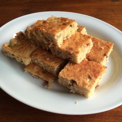 A picture of Banana Walnut Cake.