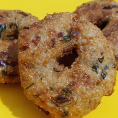 A picture of Instant Crispy Bread Medu Vada Recipe.