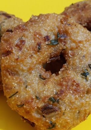 A picture of Instant Crispy Bread Medu Vada Recipe.