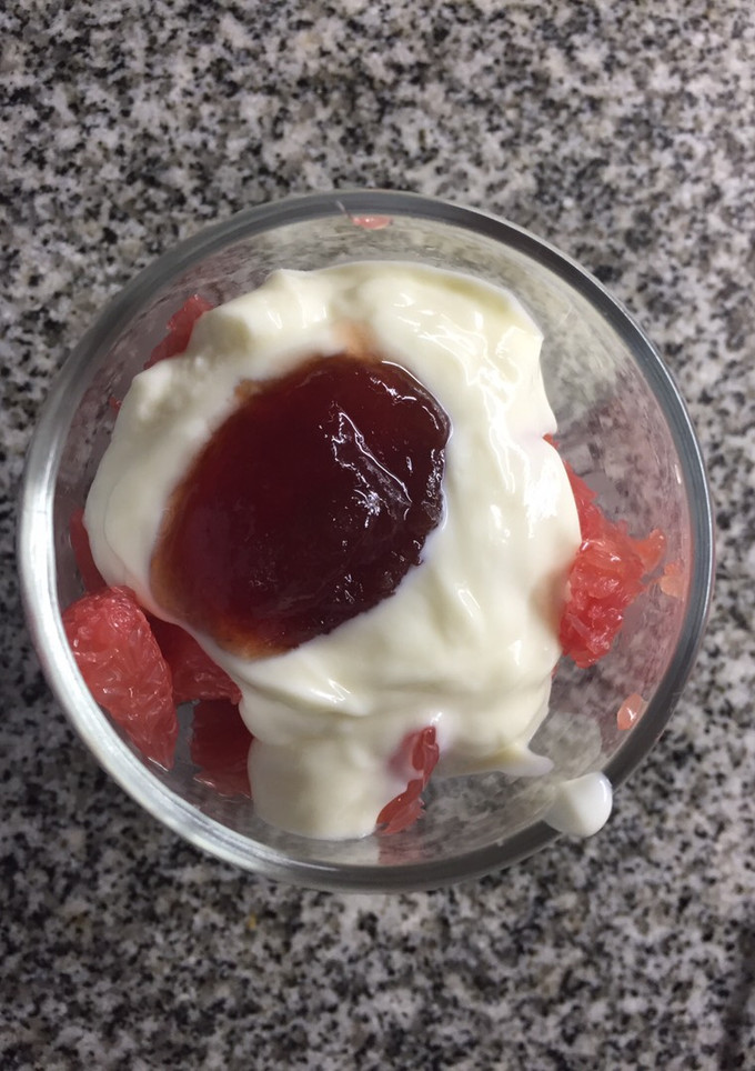 Una foto de Postre rápido Pomelo