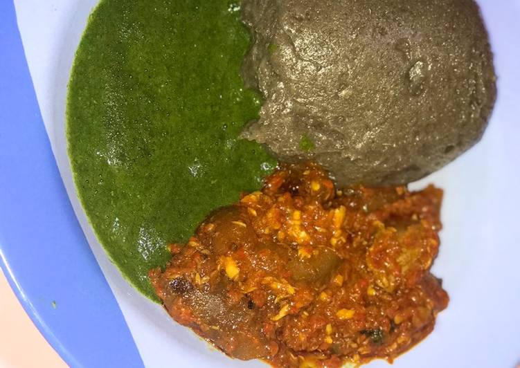 Amala with Ewedu(ayayo) soup