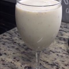 A picture of Yummy banana apple and cashews shake iftar special.
