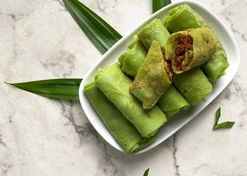 Masakan Unik 12. Dadar Gulung Pandan Aneka Rasa Ala Rumahan