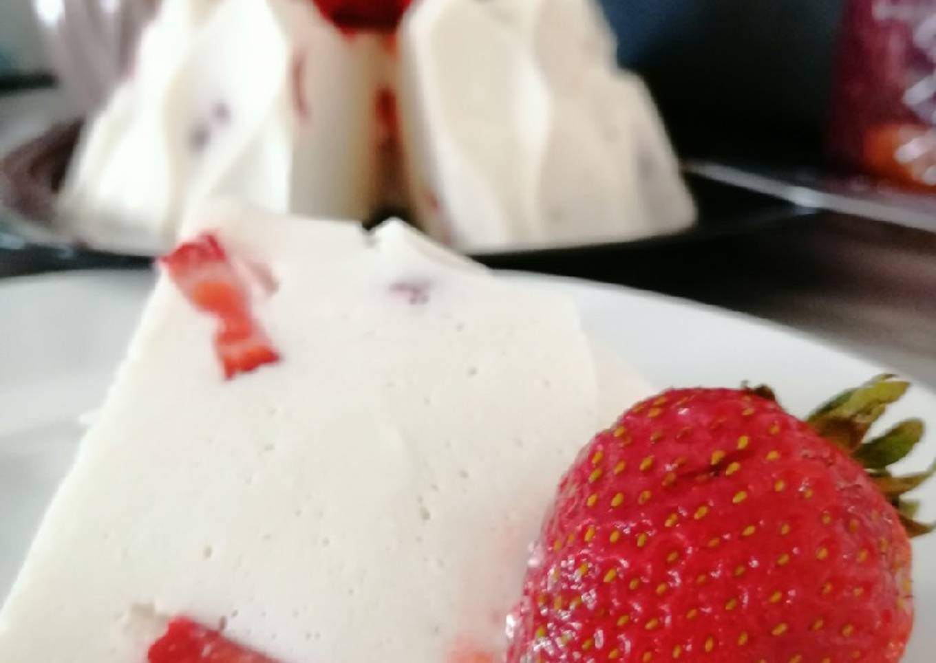 Gelatina de yogurt y fresas, low carb 🍮🍓