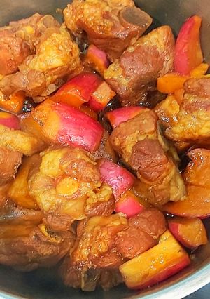 Hình của món Sườn kho củ cải đỏ.