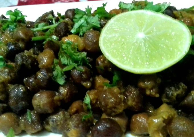 Black Chanay (Gugni) #Iftar_Contest #Cookpadapp #5weeksChallenge