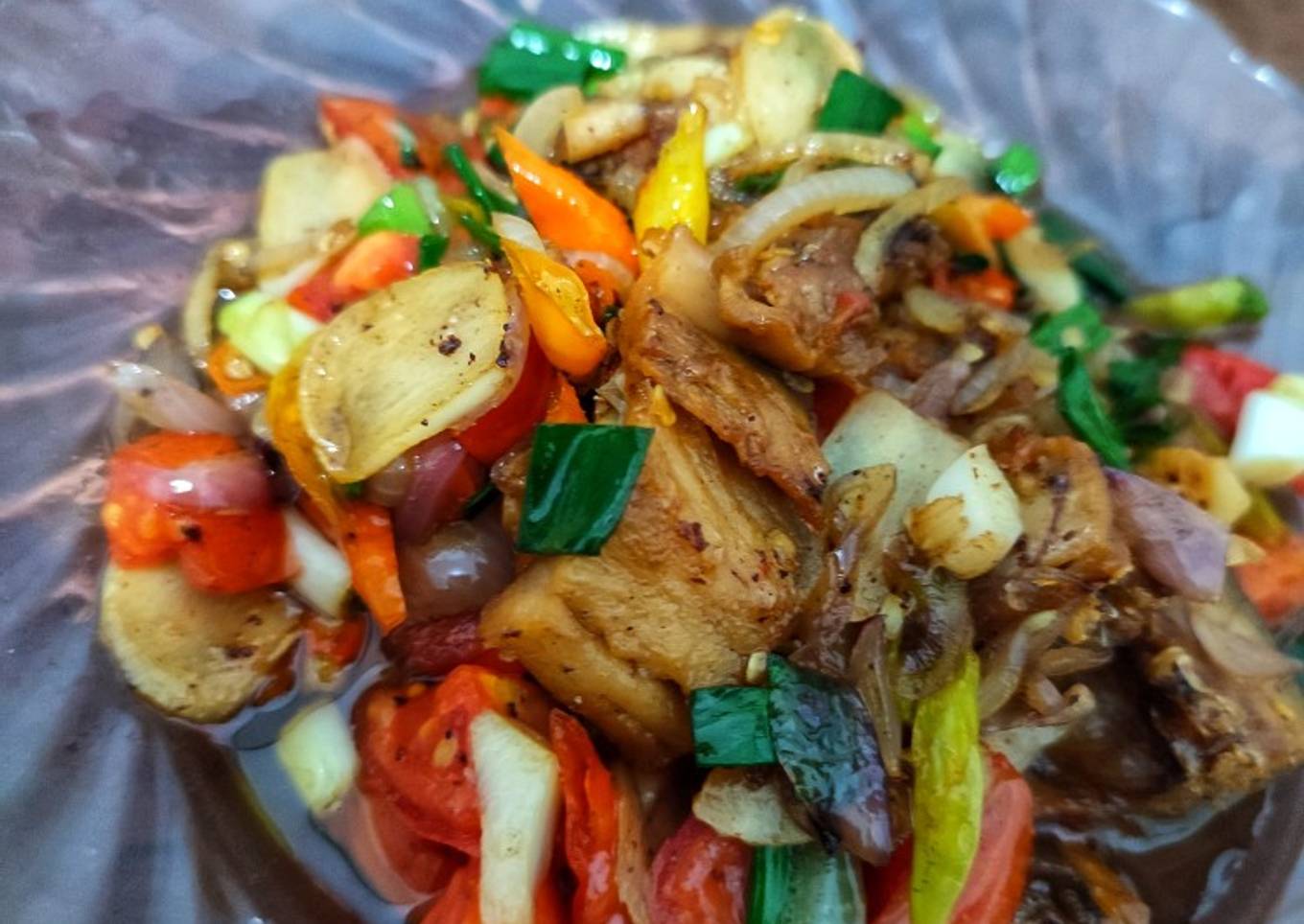 Tumis ikan otek asin pedas