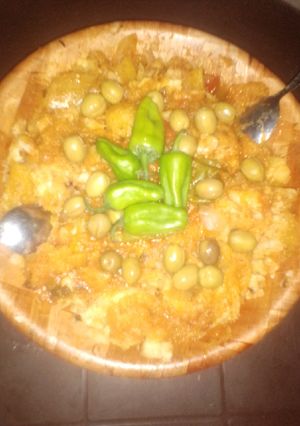 صورة لوصفة كسرة وكابويا معا زيتون اخضر