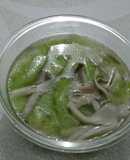 Canh khổ qua nấm 