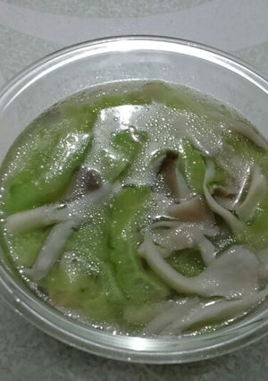 Hình của món Canh khổ qua nấm .