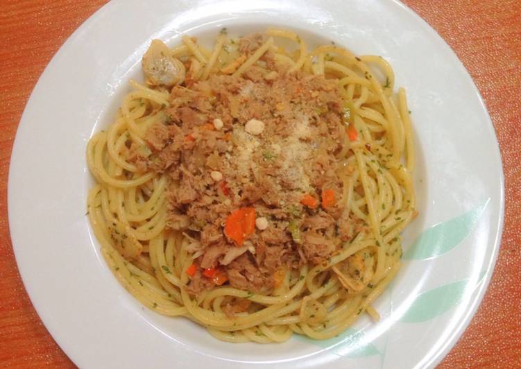 Resep Spaghetti Aglio Olio Tuna pedas yang Bisa Manjain Lidah