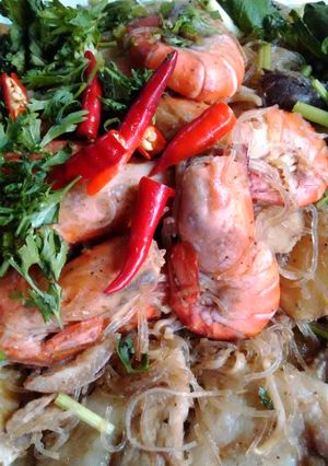 รูปของ กุ้งทะเลอบวุ้นเส้น