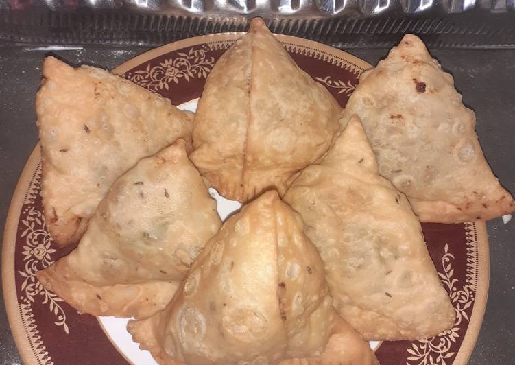 Chicken veg Samosas