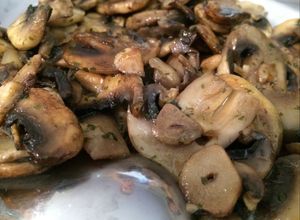 Foto principal de Champiñones con ajo y perejil