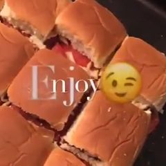 A picture of Pizza sliders.