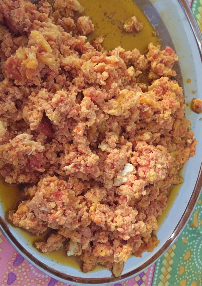 Una foto de Revuelto de tomate frito