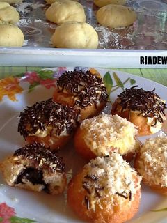 Foto resep donat isi coklat sederhana