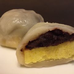 A picture of "Ikinari" dumpling .