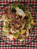 Ensalada de radicheta, apio y atun