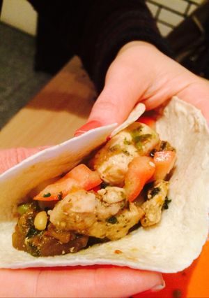 Una foto de Tacos de pollo
