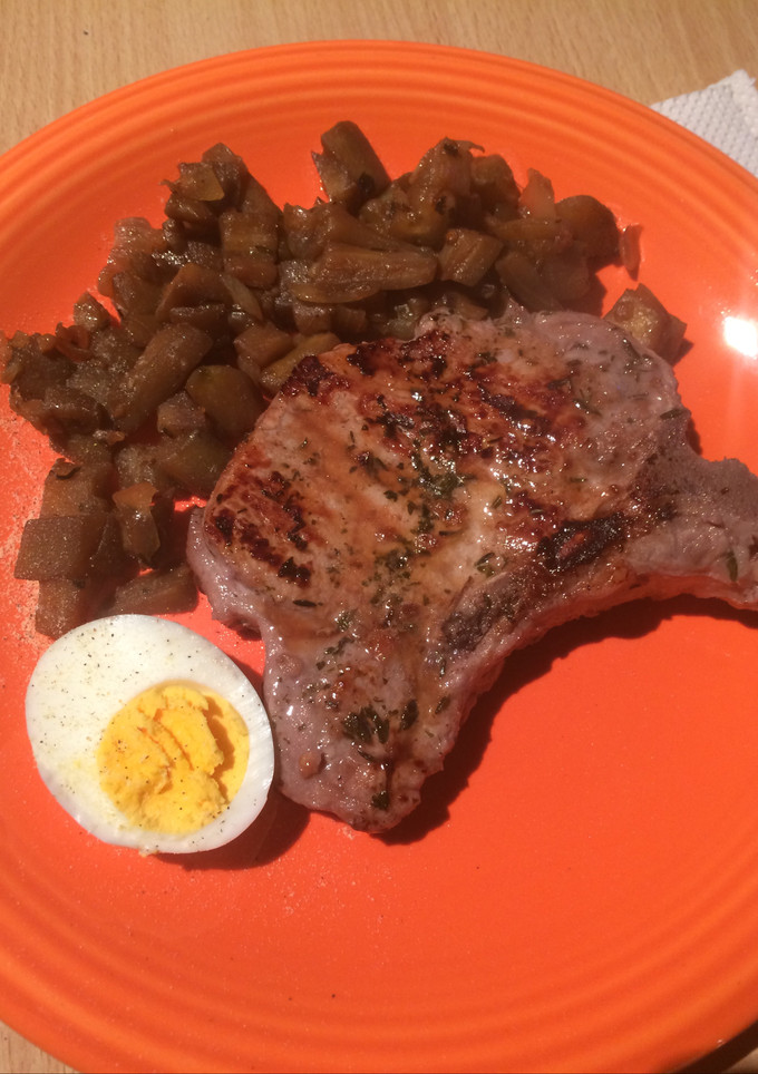 Una foto de Costillas de cerdo con salsa agridulce de berenjenas